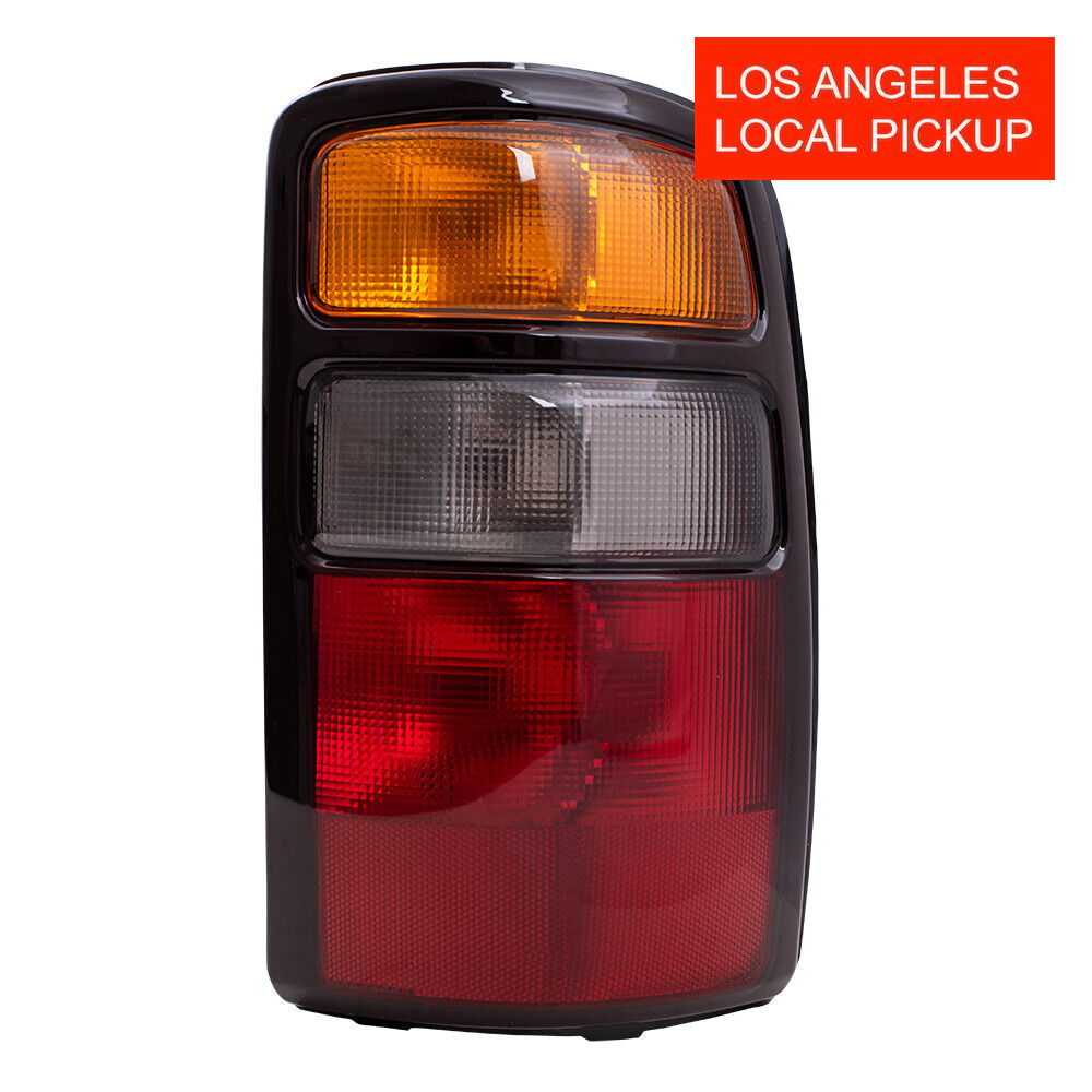 Right Passenger Side TailLight for GMC Yukon Denali 2004-2006 GM2801170 15832092